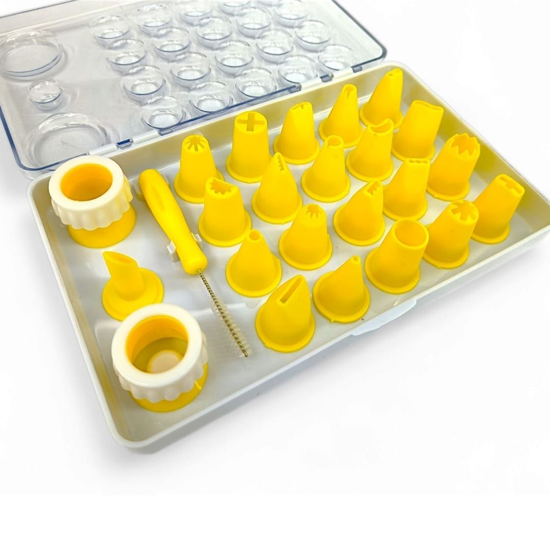 20 PC Plastic Decorating Nozzles with Filling Nozzle, Adapters, and Cleaning Brush
