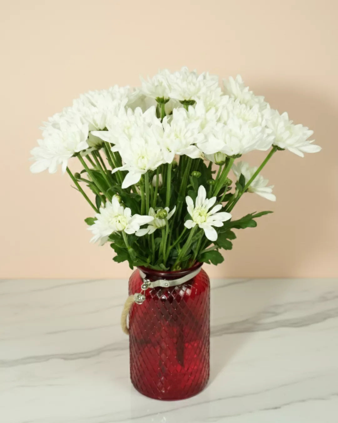 white spray chrysanthemums in red vase chrysanthemum flower arrangement red vase fresh white chrysanthemum centerpiece elegant vase flower décor