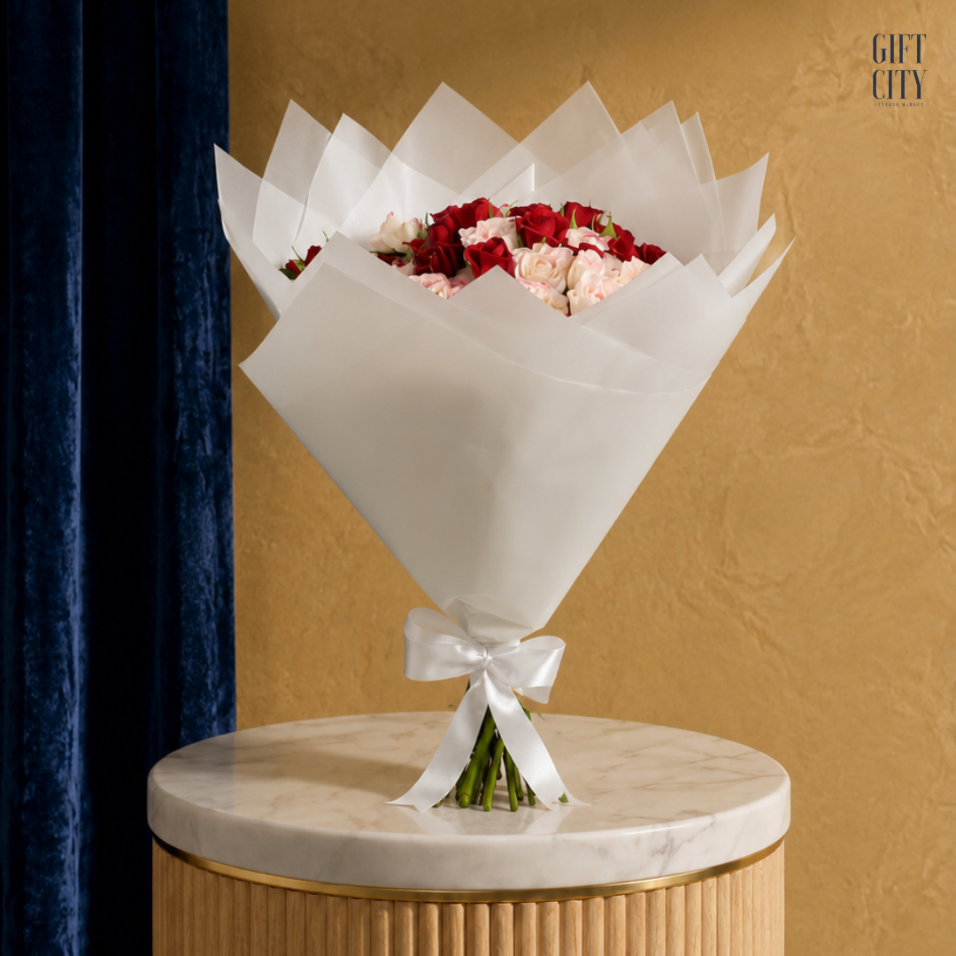 Premium 25-Piece Baby Rose Hand Bouquet | Elegant Floral Gift