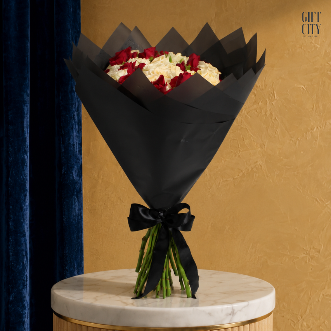 Premium 25-Piece Baby Rose Hand Bouquet | Elegant Floral Gift