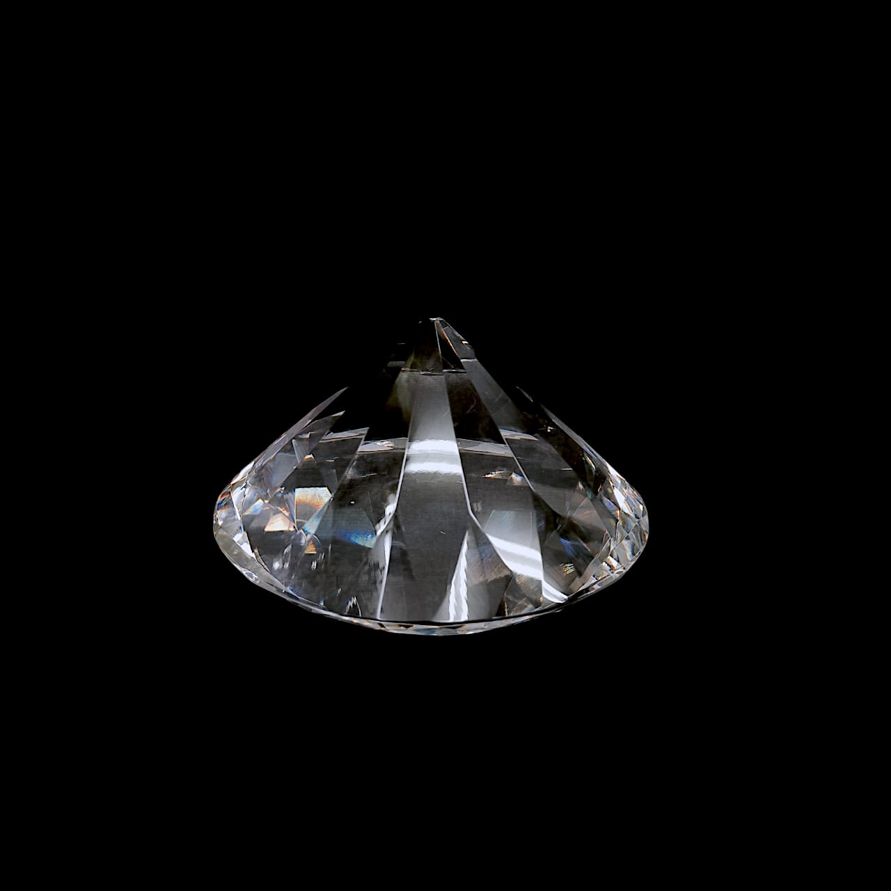 Crystal Glass Diamond Shaped Ornament 15.5 cm | Luxurious Home Decor Accent
