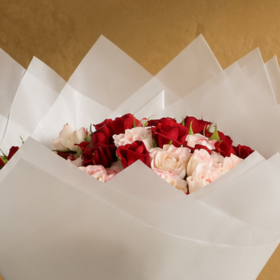 Premium 25-Piece Baby Rose Hand Bouquet | Elegant Floral Gift