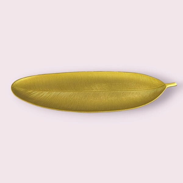 Gold leaf-shaped wooden tray Elegant gold wooden serving tray Decorative wooden leaf tray Luxurious gold wooden tray for home decor Intricate leaf pattern gold wooden tray