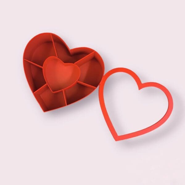 Lovely Heart multi-compartment flower box Romantic flower packaging boxes Heart-shaped multi-compartment gift box Elegant floral and gift presentation boxes Flower and gift box with compartments