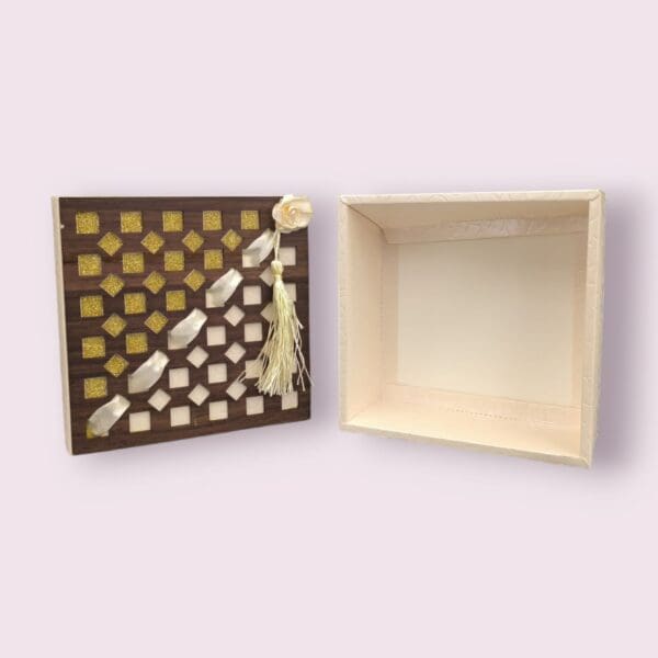 wedding gift box with wooden cover, square gift box with glitter, elegant wedding favor box, luxury gift packaging