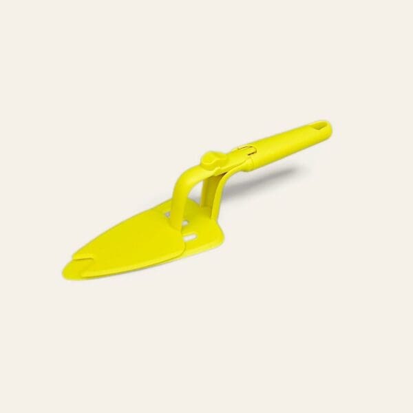 Plastic cake slicer, detachable handle cake cutter, ergonomic cake slicer, plastic cake cutting tool, versatile cake slicer