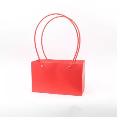 waterproof paper bag with handle, kraft paper bag 22x13x10 cm, eco-friendly floral gift bag, reusable waterproof packaging bag, paper flower bouquet bag