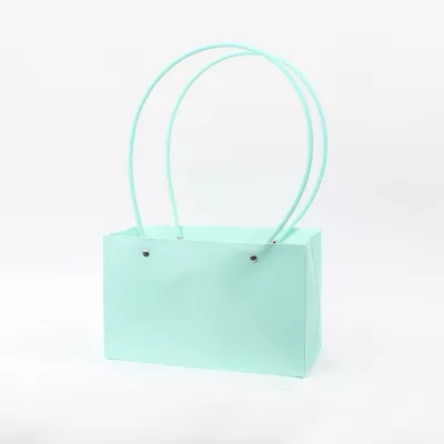 waterproof paper bag with handle, kraft paper bag 22x13x10 cm, eco-friendly floral gift bag, reusable waterproof packaging bag, paper flower bouquet bag