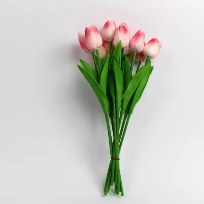 Artificial tulip bouquet with 10 lifelike stems and green leaves